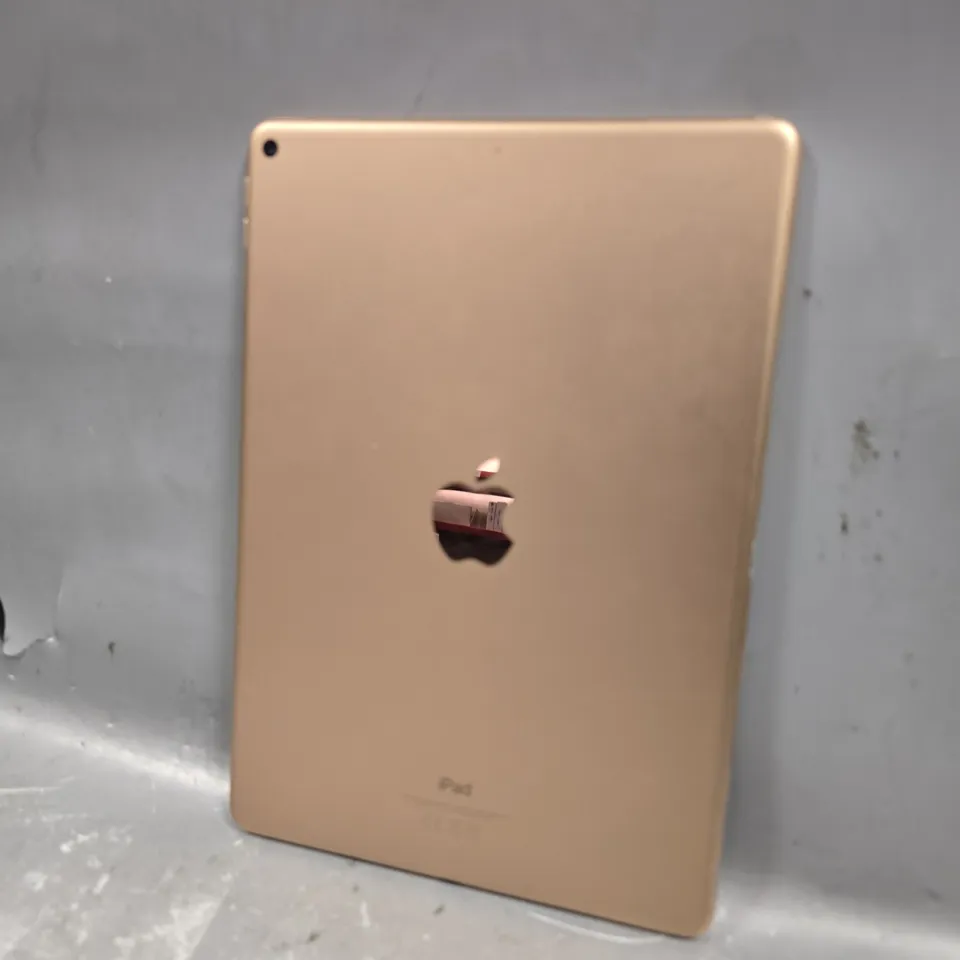 APPLE IPAD AIR A2152