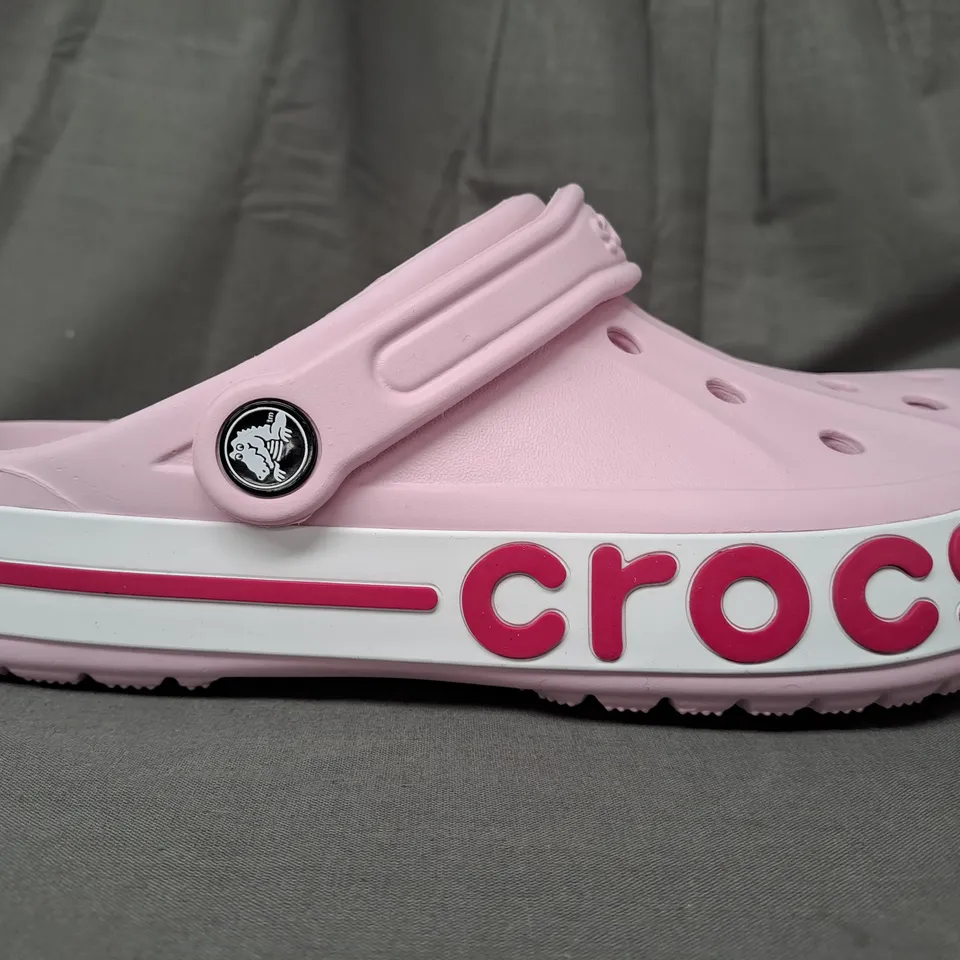 PAIR OF CROCS BAYABAND CLOGS IN PINK UK SIZE M5/W6