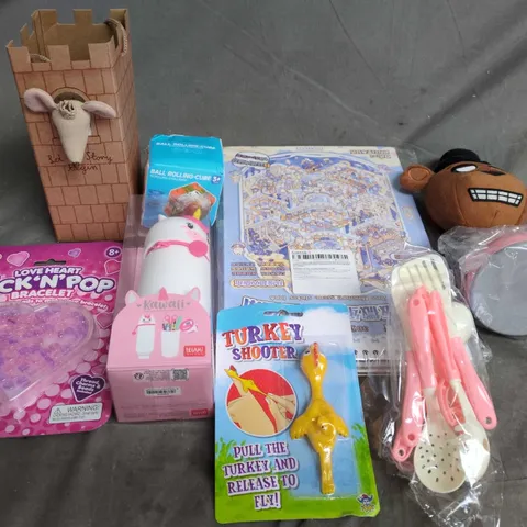 APPROXIMATELY 10 ASSORTED TOYS & GAMES PRODUCTS TO INCLUDE FIVE NIGHTS AT FREDDYS, TEDDIES AND BALL ROLLING CUBE 