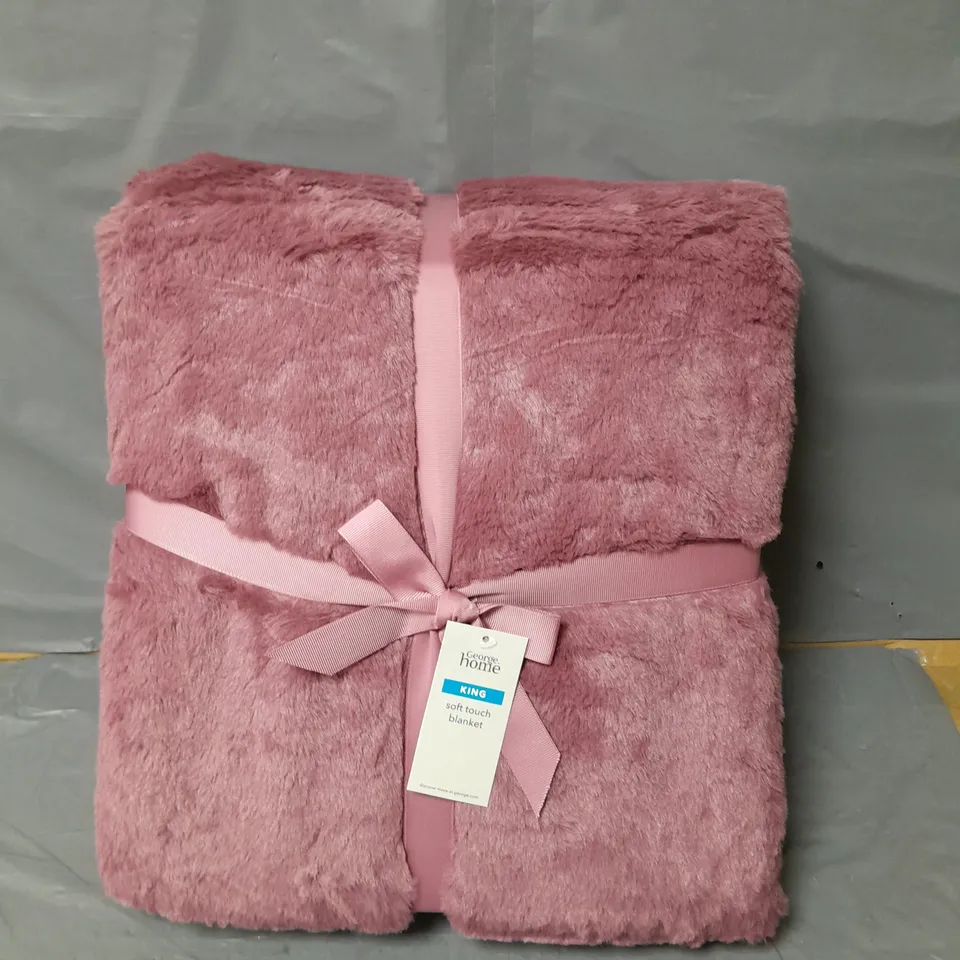 SOFT TOUCH BLANKET - PINK - KING SIZE