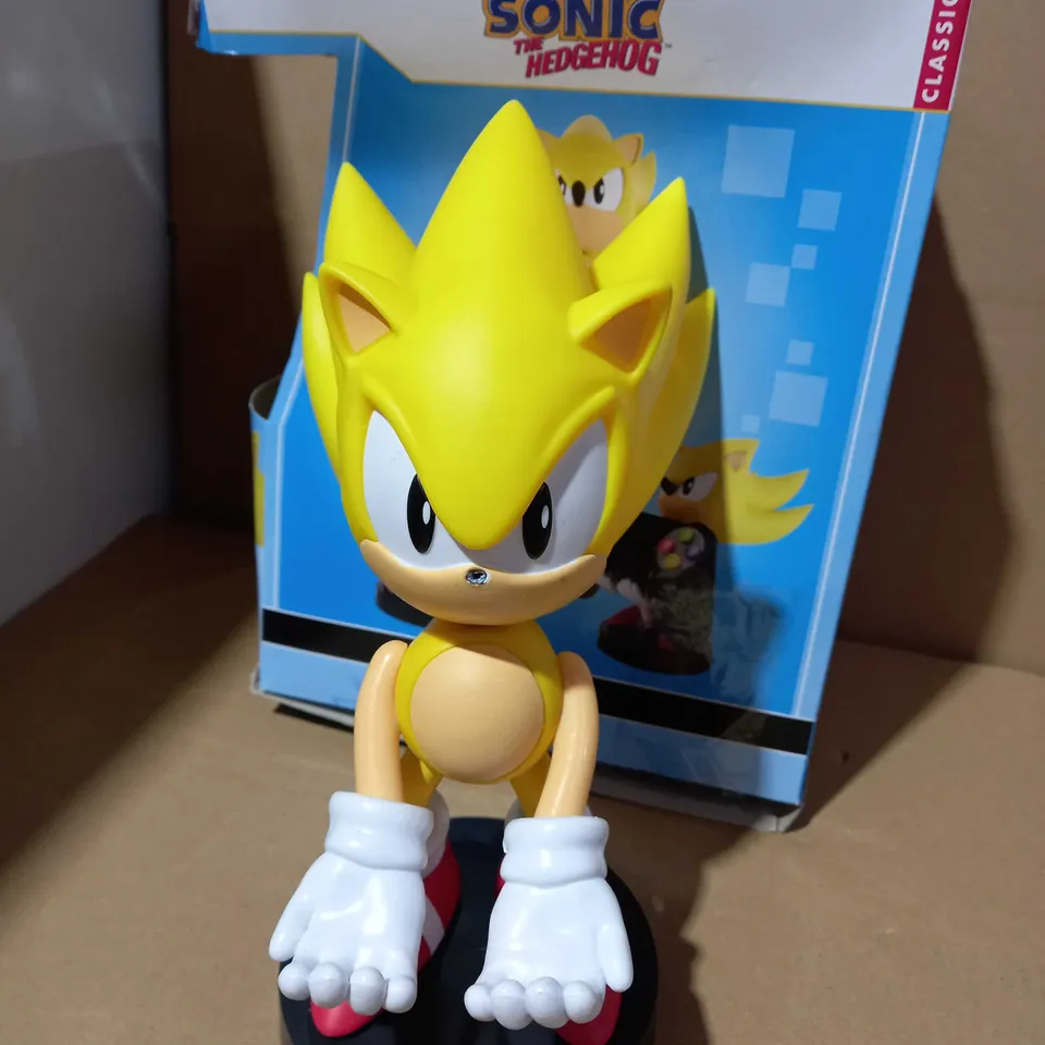SONIC THE HEDGEHOG PHONE AND CONTROLLER HOLDER 