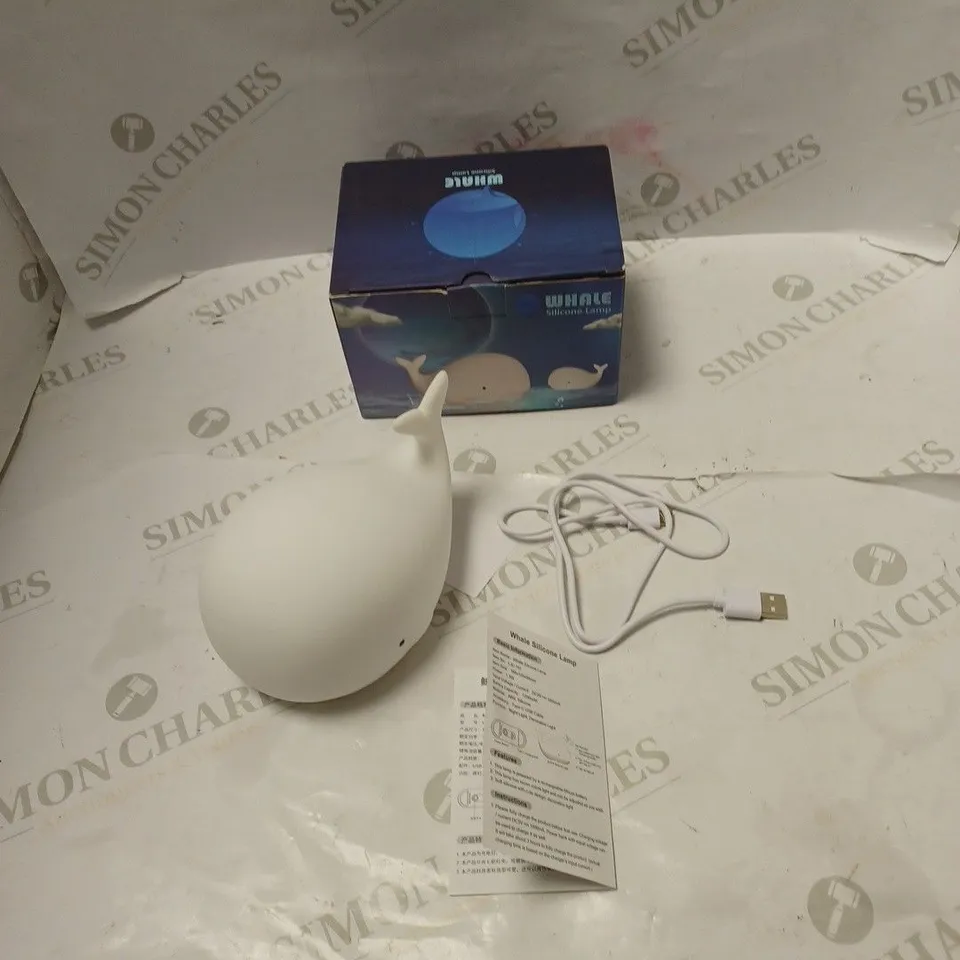 BOXED WHALE SILICON LAMP WITH USB CABLE AND INSTRUCTIONS