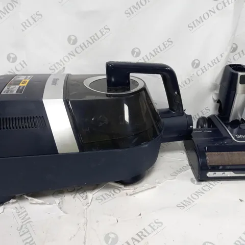 SHARK BAGLESS CYLINDER VACUUM CLEANER PET MODEL WITH ANTI HAIR WRAP CZ250UKT