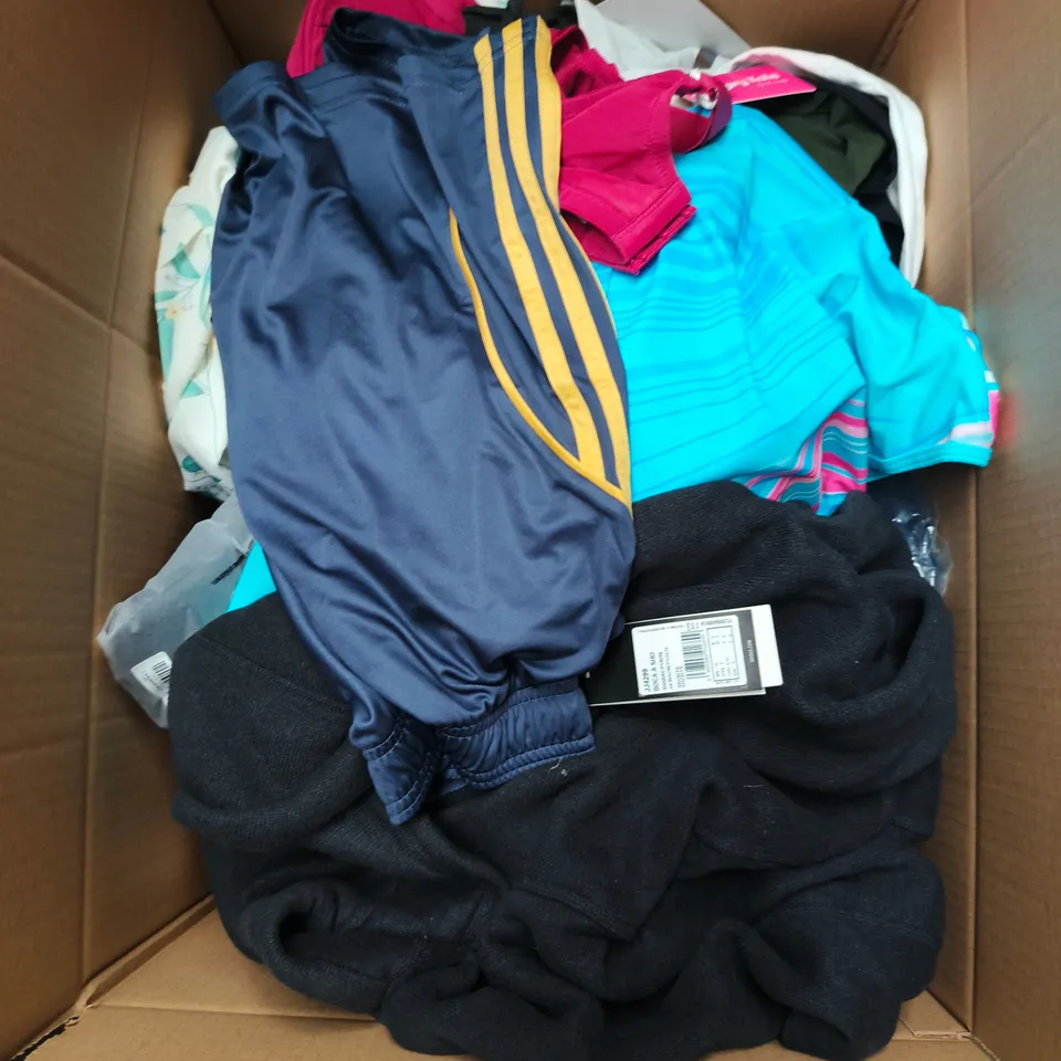 LARGE BOX OF APPROXIMATELY 25 ASSORTED CLOTHING ITEMS IN VARIOUS COLOURS, STYLES AND SIZES - COLLECTION ONLY