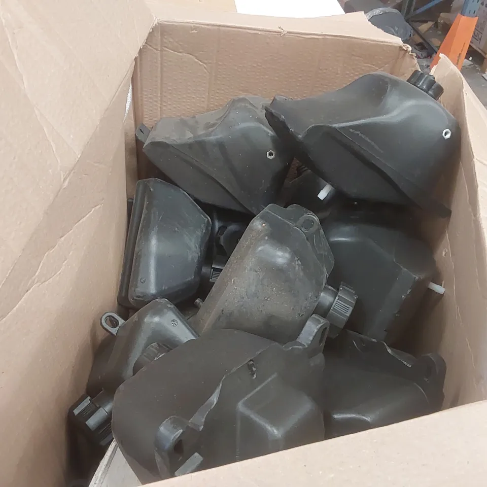 PALLET CONTAINING A VERY LARGE QUANTITY OF ASSORTED ITEMS INCLUDING: TOY CAR PART, MINI DIRTBIKE/QUADBIKE PARTS, FURNITURE ECT