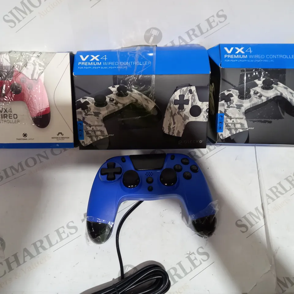 4 PLAYSTATION VX4 WIRED CONTROLLERS