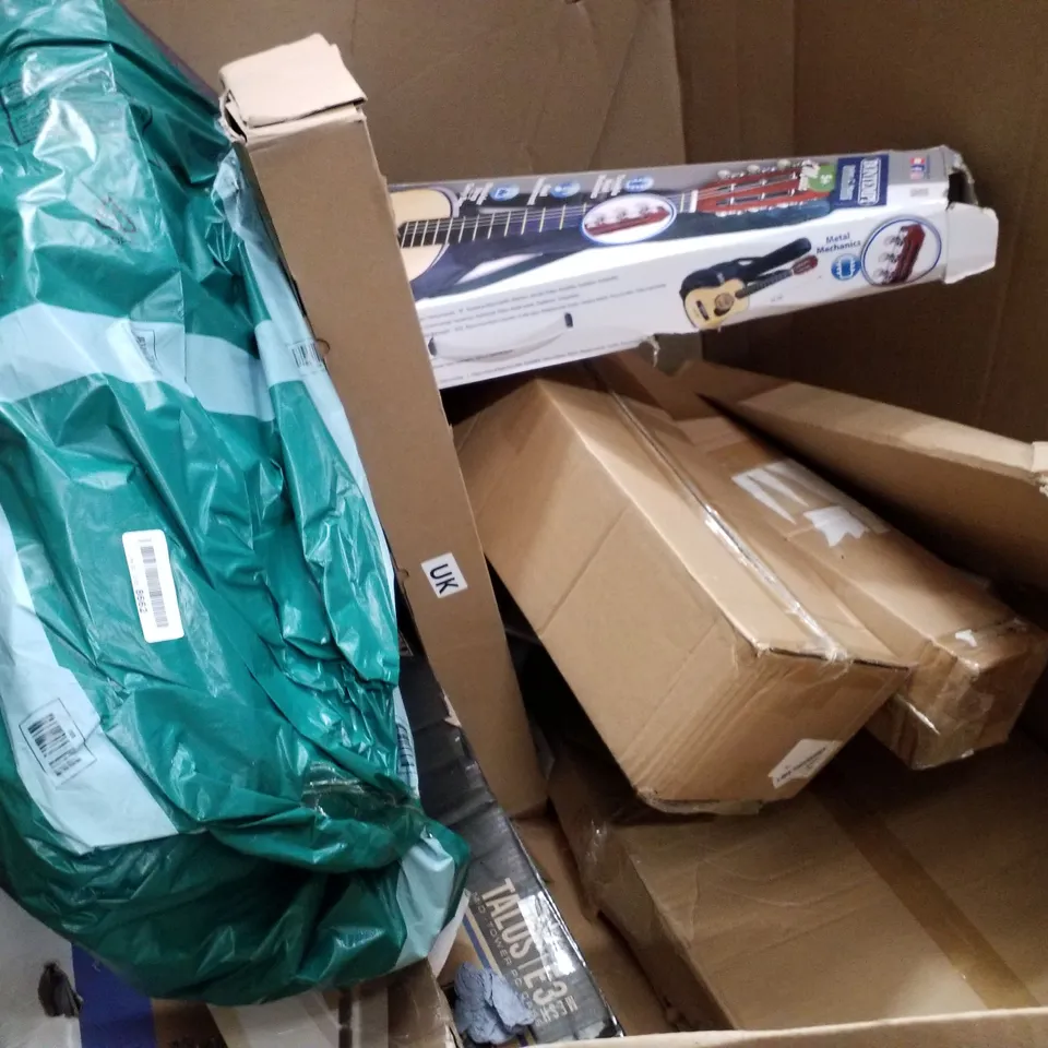 PALLET OF ASSORTED PRODUCTS INCLUDING KEYBOARD, AUDIO TURNTABLE, UNIVERSAL TV STAND, NURSERY TRAMPOLINE, KITCHEN PLAYSET