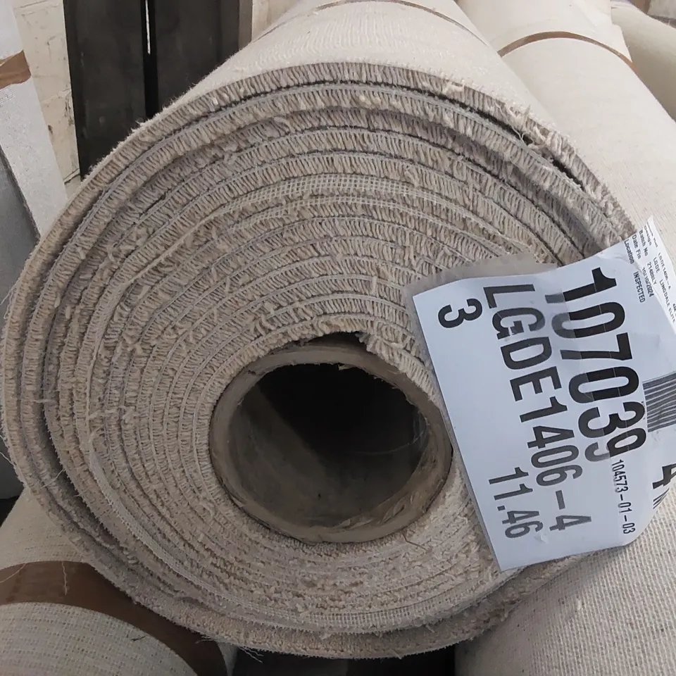 ROLL OF QUALITY LINGDALE ELITE MALHAM CARPET - APPROXIMATELY 4 x 11.46m