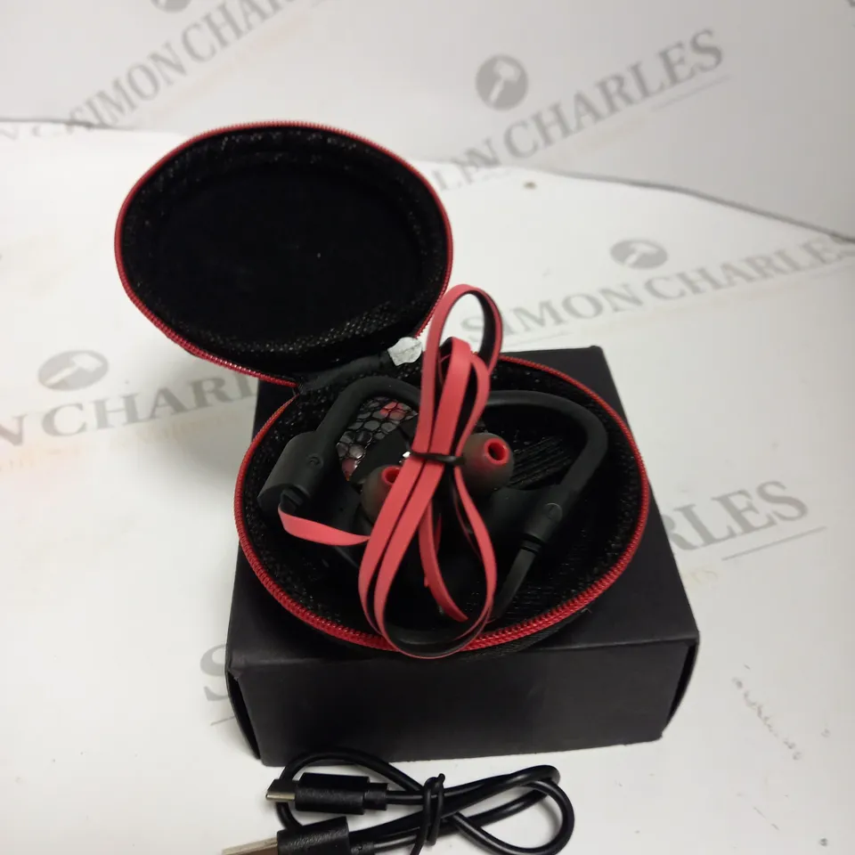BOXED U8I WIRELESS EARPHONES & CARRY CASE 