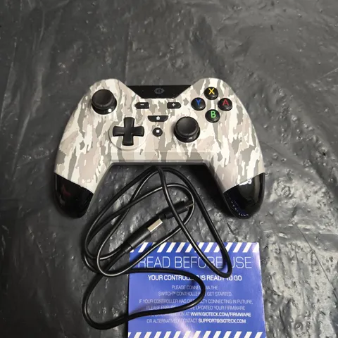 GIOTECK WX4 PREMIUM WIRELESS CONTROLLER – CAMOUFLAGE (NINTENDO SWITCH/PS3/PC)