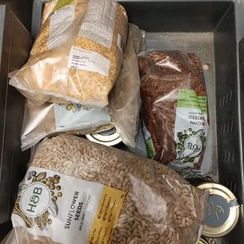 APPROXIMATELY 8 ASSORTED FOOD/DRINK PRODUCTS TO INCLUDE SUNFLOWER SEEDS, FLAXSEED, HONEY ETC