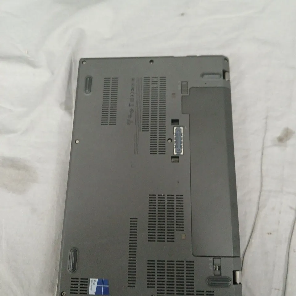 LENOVO THINKPAD X270 LAPTOP – I5-6200U, 8GB RAM, 256GB SSD, 12.5-INCH DISPLAY, BLACK. DOES NOT POWER ON