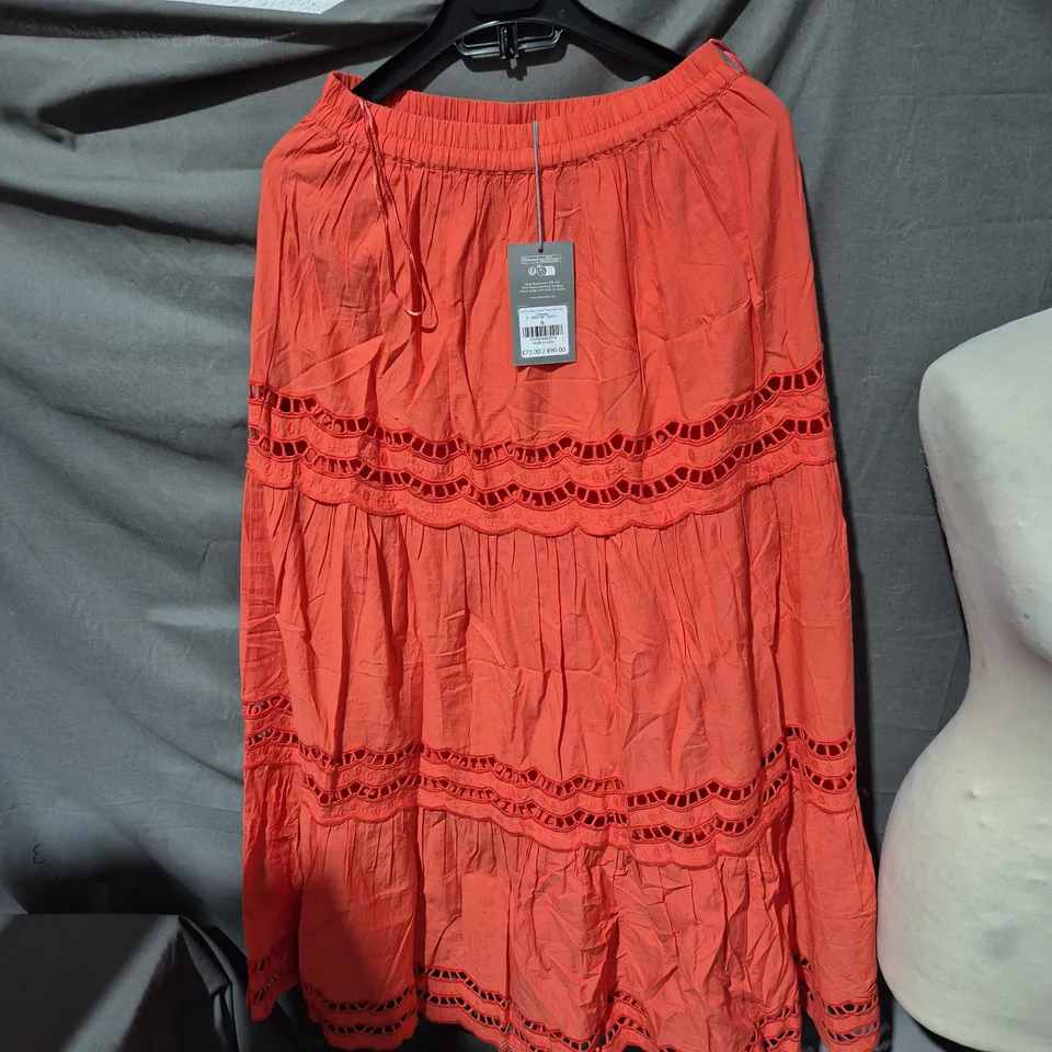 OLIVER BONAS CORAL SCALLOP CUTWORK TIERED MIDI SKIRT – SIZE 6