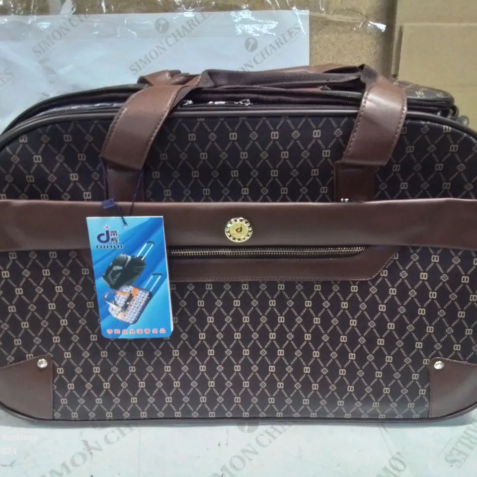 SELECTION OF 4 STYLISH TRAVEL BAGS ON WHEELS