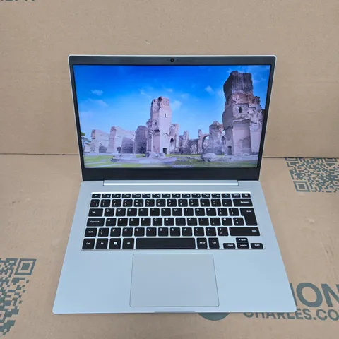 SAMSUNG NP345XlA LAPTOP