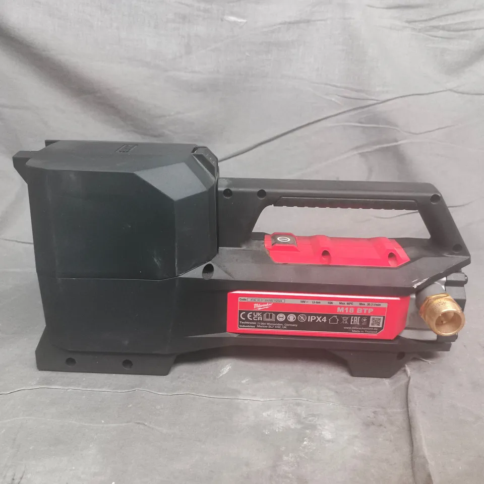 MILWAUKEE M18 CORDLESS AIR TOOL UNIT WITH BATTERY HOUSING AND BRASS OUTLET