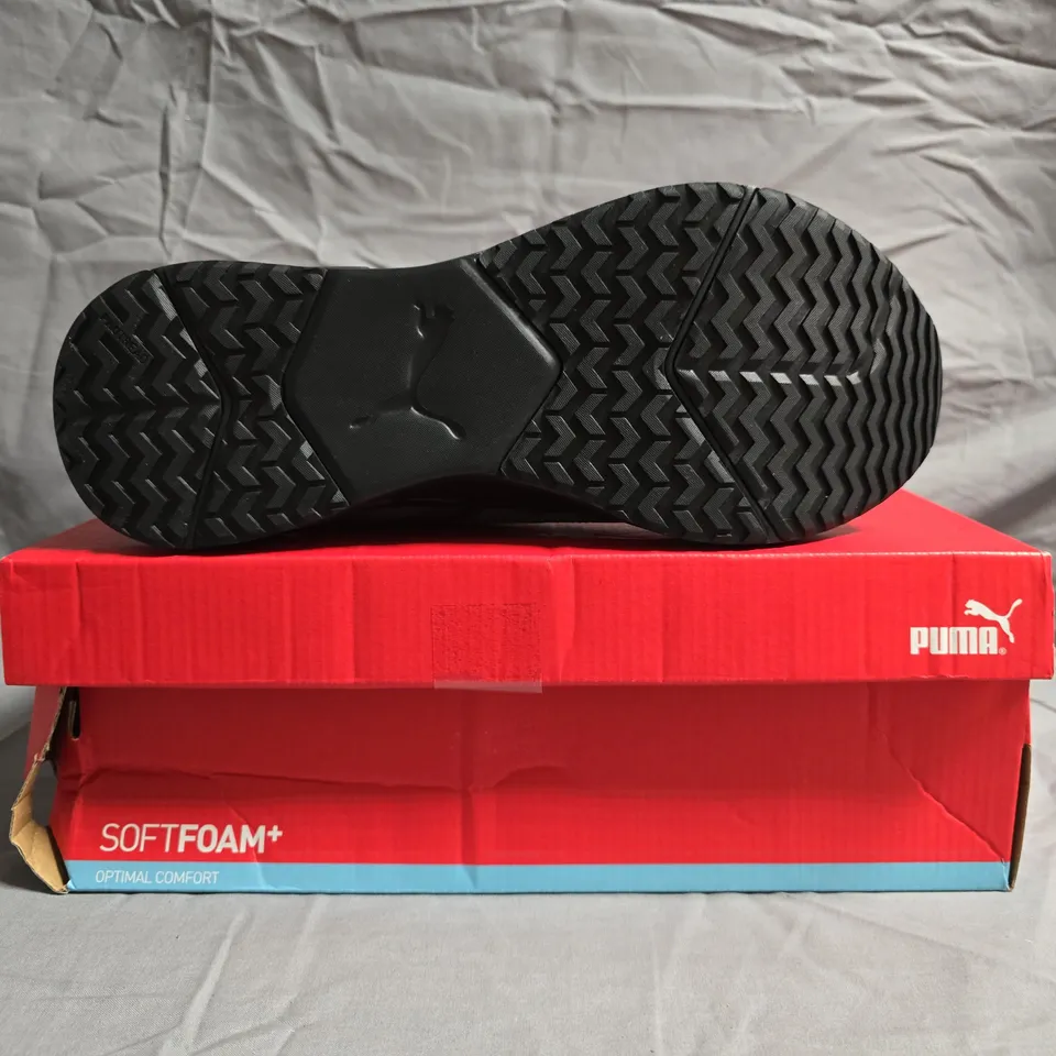 BOXED PAIR OF PUMA DISPERSE XT 4 TECH TRAINERS IN DARK GREY SIZE UK 8