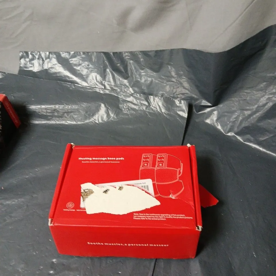 BOX OF APPROXIMATELY 18 ASSORTED HOUSEHOLD ITEMS INCLUDING HEATING MASSAGE KNEE PADS , LED PROJECTION LIGHT AND UV PORTABLE DISINFECTION LIGHT 