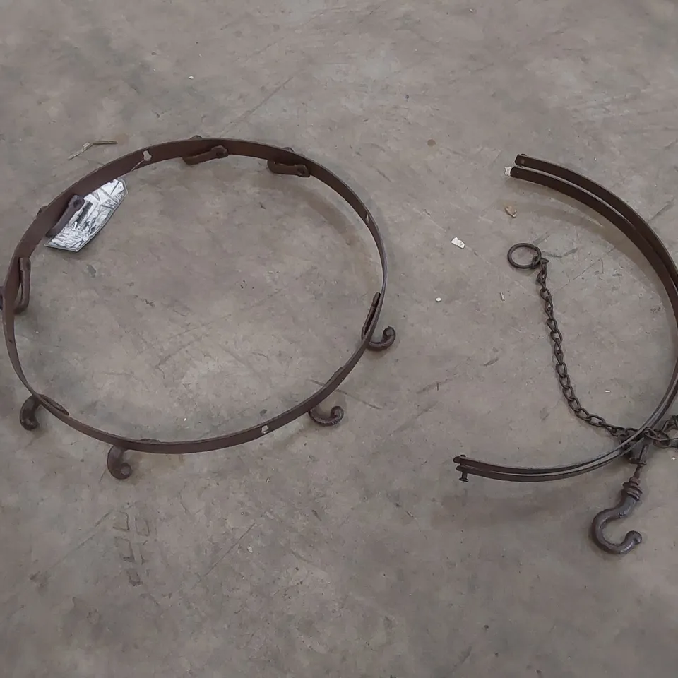 BOXED CAST IRON HANGER