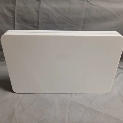 SKY SR213-02-UK WHITE WIRELESS ROUTER