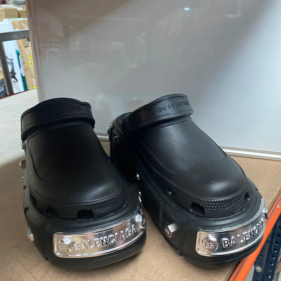 PAIR OF BALENCIAGA CROCS PLATFORM SHOES SIZE UNSPECIFIED