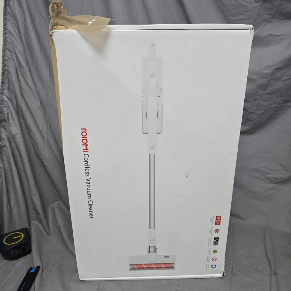 CORDLESS VACUUM CLEANER – BOXED 
