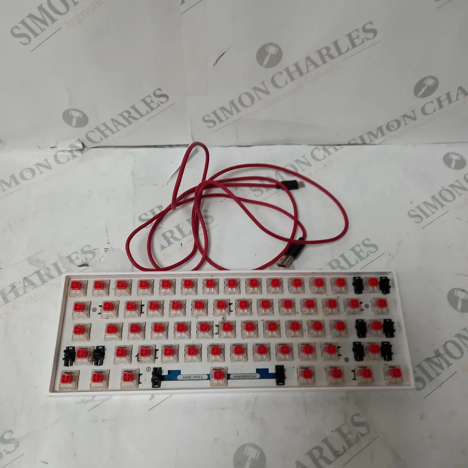boxed anne pro 2 60% dual mode mechanical keyboard 