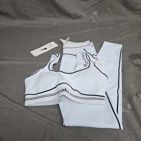 ALO YOGA 2PCE AIRBRUSH HEART THROB SET IN HEATHER GREY SIZE XS/4