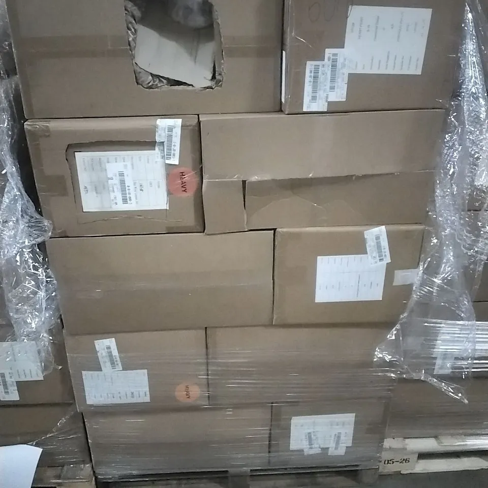 A PALLET TO CONTAIN APPROXIMATELY 70 WOMENS DESIGNER CLOTHES WHICH INCLUDE; JD WILLIAMS LOUNGE SETS, PANTS ETC
