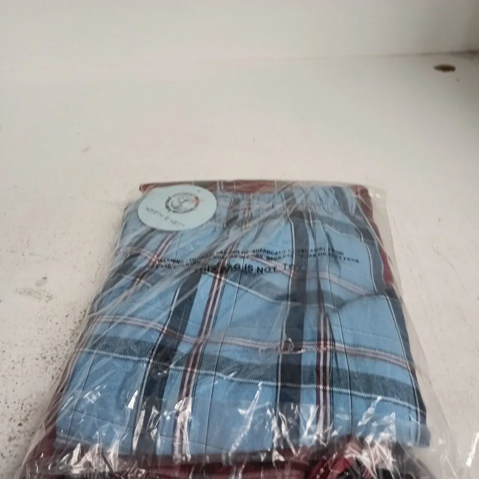 NORTH EAST 3-PACK SHORTS – PLAID – XL