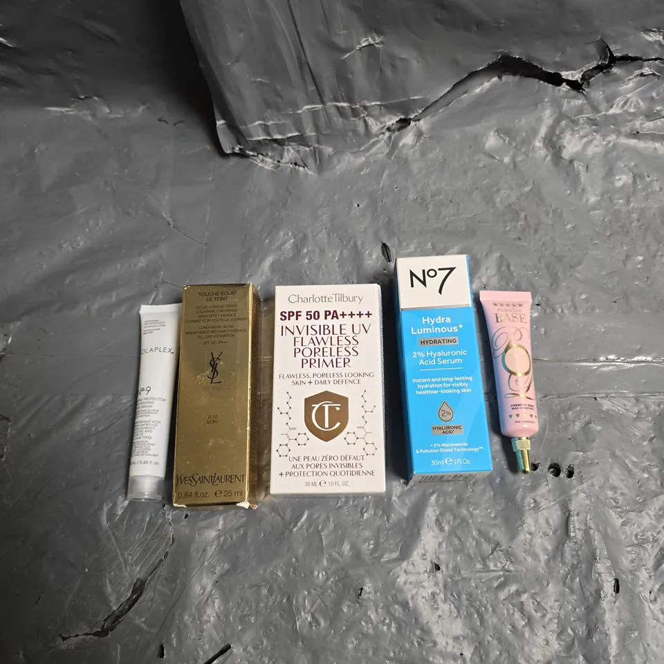 LOT OF 5 ASSORTED COSMETIC PRODUCTS TO INCLUDE - N07 HYDRALUMINOUS HYALURONIC ACID SERUM - CHARLOTTE TILBURY UV PORELESS PRIMER - OLAPLEX N0.9 BOND PROTECTOR HAIR SERUM - ETC