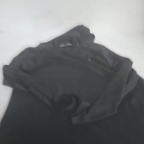 UNDER ARMOUR BLACK HOODIE – UK XXL