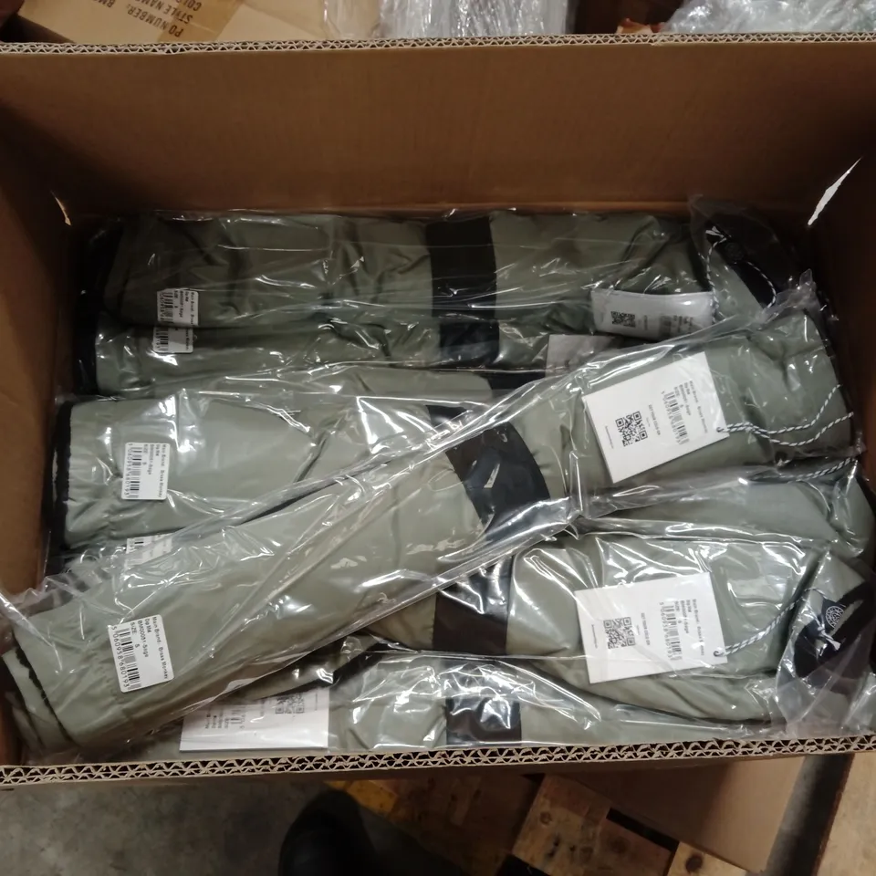 BOX OF APPROXIMATELY 30 x BRAND NEW BRASS MONKEY DIP MATS - SAGE // SIZE: S