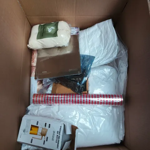 LARGE BOX OF APPROX 10 ASSORTED HOUSEHOLD ITEMS TO INLCUDE WALLPAPER, OIL BOTTLE AND PILLOWS