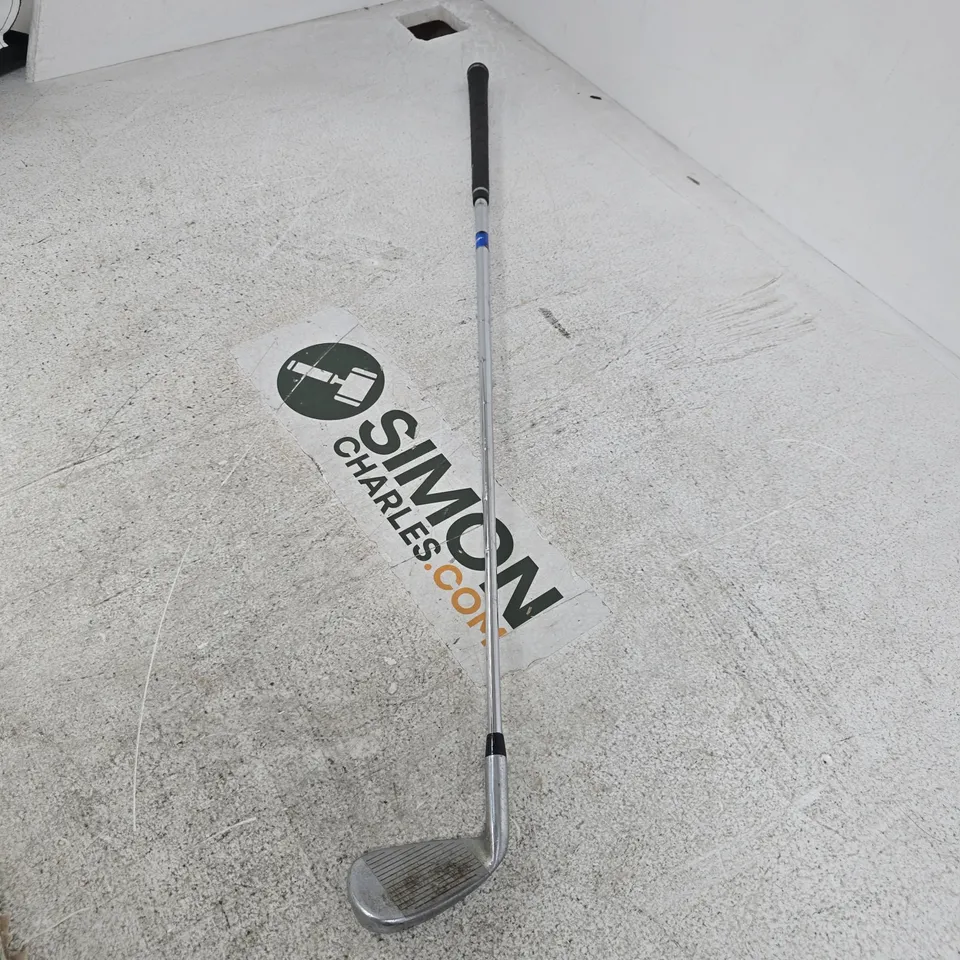 DUNLOP DDH 8 IRON