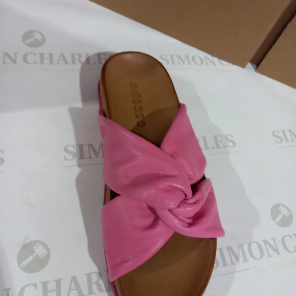 ADESSO PINK SNDALS SIZE 5