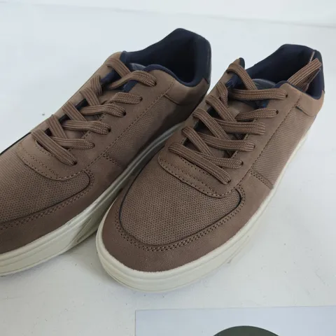 OSAGA SIZE 43