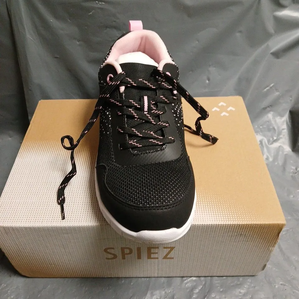 BOXED PAIR OF SPIEZ SAFETY TRAINERS - 5
