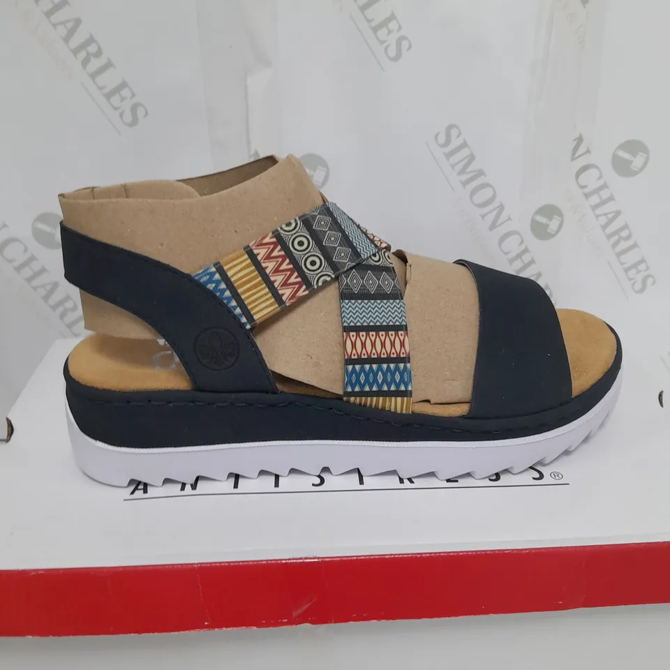 BOXED RIEKER ANTISTRESS SANDALS - SIZE 6.5