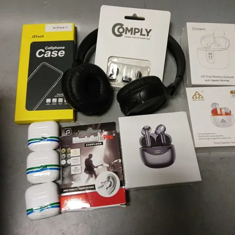 APPROXIMATELY 20 ASSORTED ELECTRICAL PRODUCTS TO INCLUDE EARPHONES, PHONE CASE, MUSICSAFE EARPLUGS, ETC