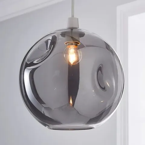 BOXED ALEXIS GLASS EASY FIT PENDANT SHADE