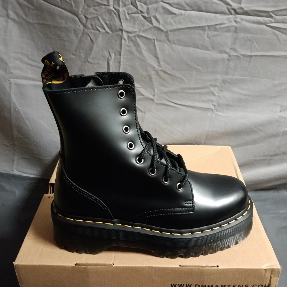 BOXED PAIR OF DR. MARTENS BLACK LEATHER BOOTS –UK SIZE 6