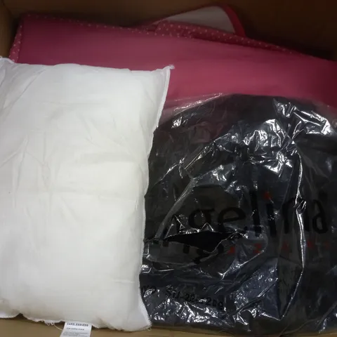 LARGE BOX OF ASSORTED HOUSEHOLD ITEMS TOO INCLUDE STORAGE SOLUTIONS AND CUSHIONS 