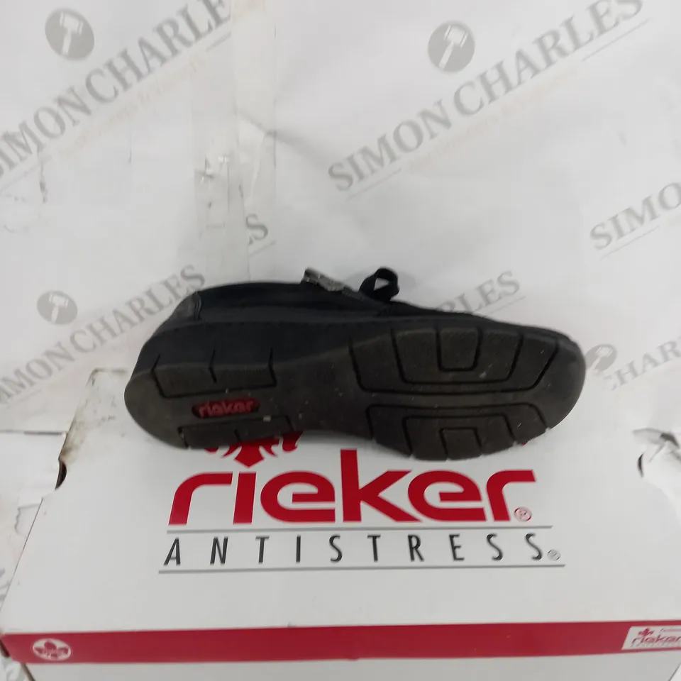 BOXED PAIR OF RIEKER WEDGE TRAINERS IN BLACK UK SIZE 4