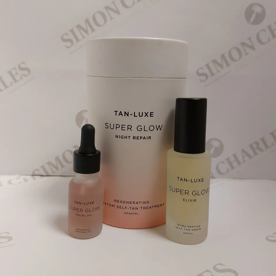 TAN-LUXE SUPER GLOW NIGHT REPAIR INCLUDING FACIAL OIL AND SELF TAN SERUM