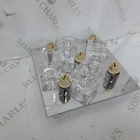 BOXED ICE CUBE SQUARE LIGHT