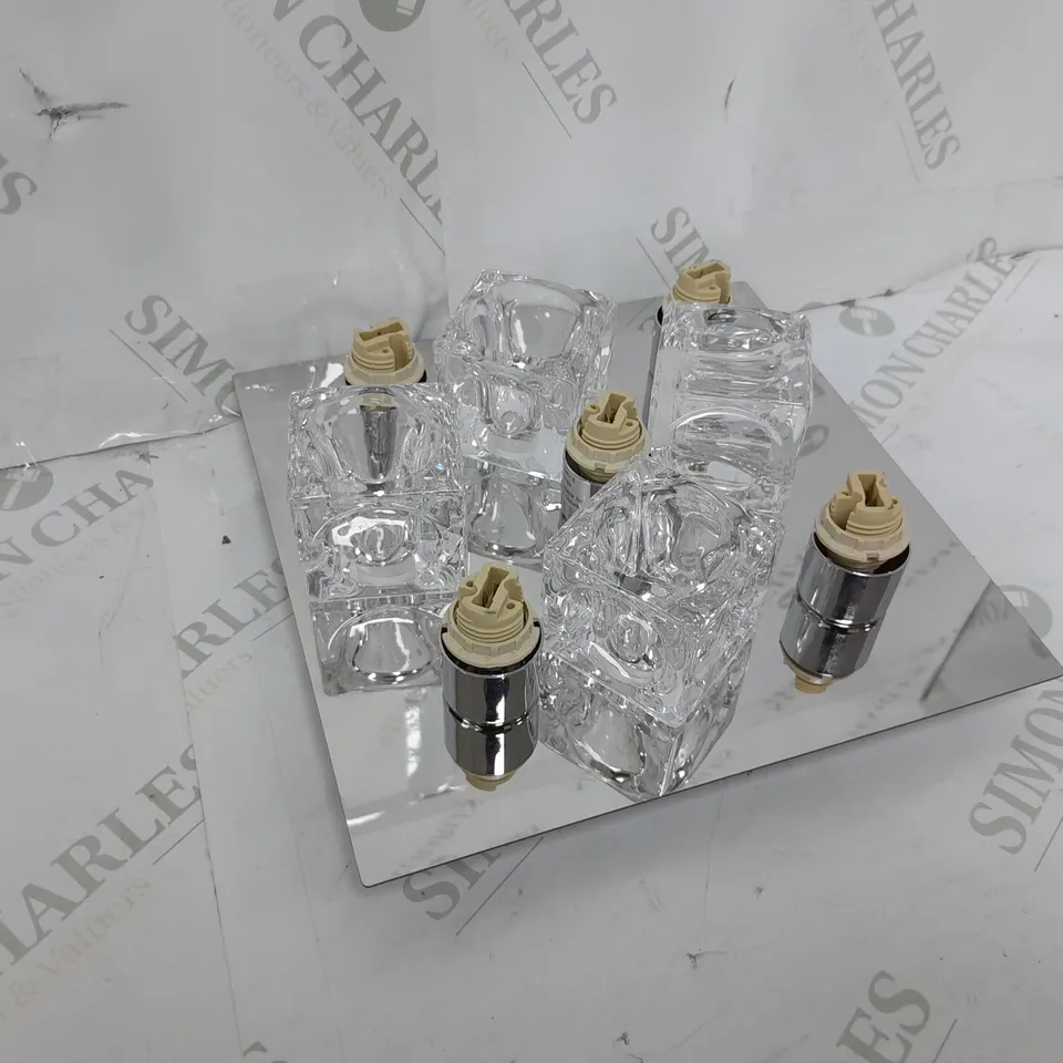 BOXED ICE CUBE SQUARE LIGHT RRP £40
