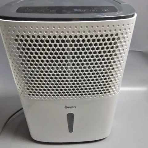 SWAN 10-LITRE DEHUMIDIFIER - WHITE/GREY