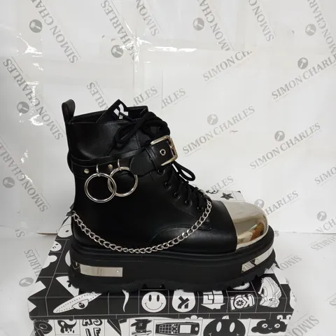BOXED KOI FOOTWEAR BORIN HARDWARE PLATFORM BOOTS SIZE 9