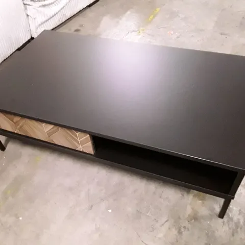 CASSAT COFFEE TABLE WITH STORAGE